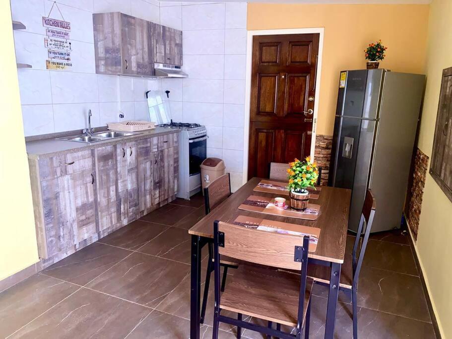 Centrally Located, Private, 1 Bedroom Apartment. Виллемстад Экстерьер фото